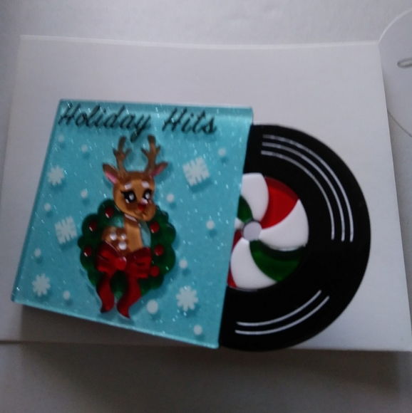 Christmas Album Brooch NWT - Picture 3 of 3